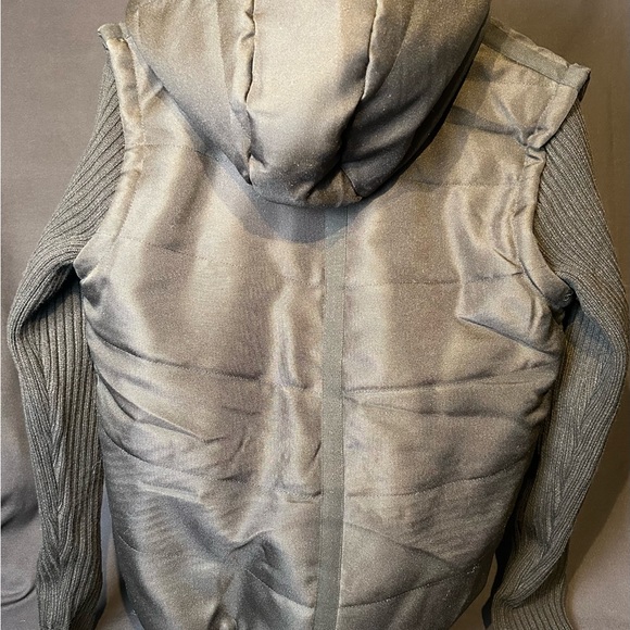 AMERICAN STITCH Jacket with Hoodie and Knit Sleeves. - Picture 6 of 11